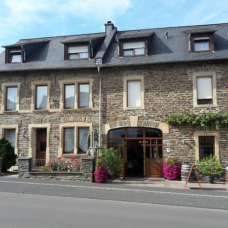 Weingut Licht-Stadtfeld Браунеберг Екстериор снимка