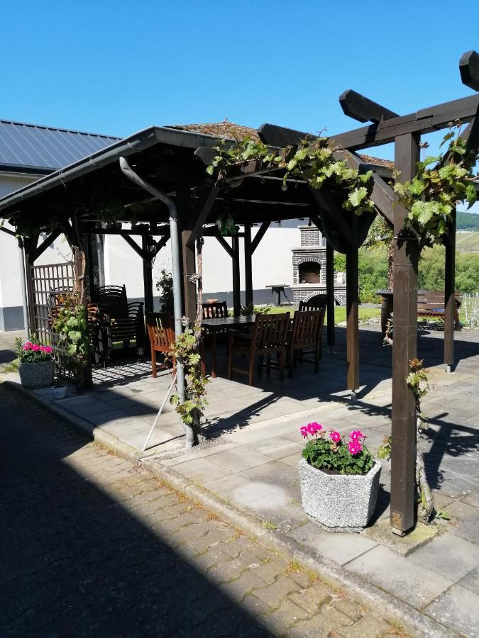 Weingut Licht-Stadtfeld Браунеберг Екстериор снимка