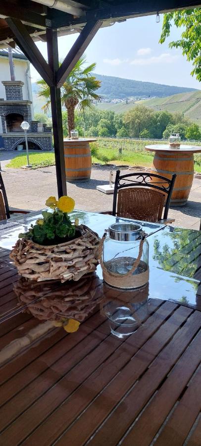 Weingut Licht-Stadtfeld Браунеберг Екстериор снимка